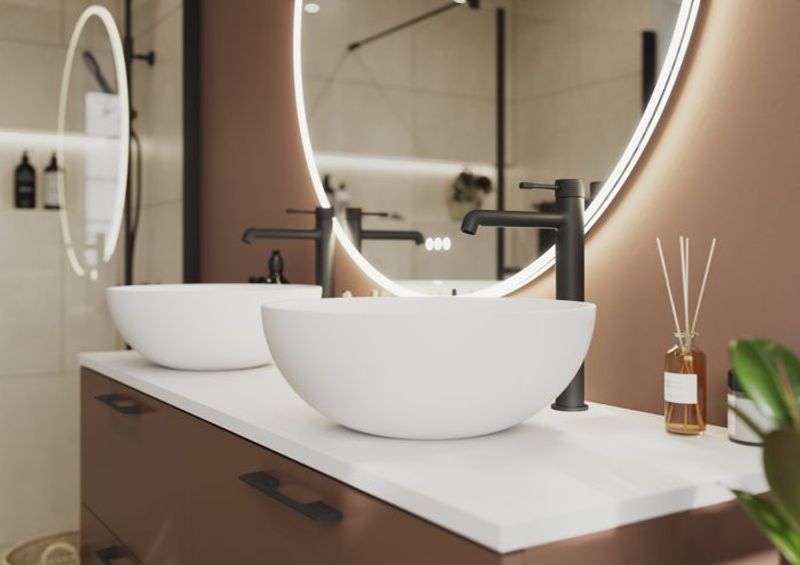 VikingBad Servantkran Eiril høy